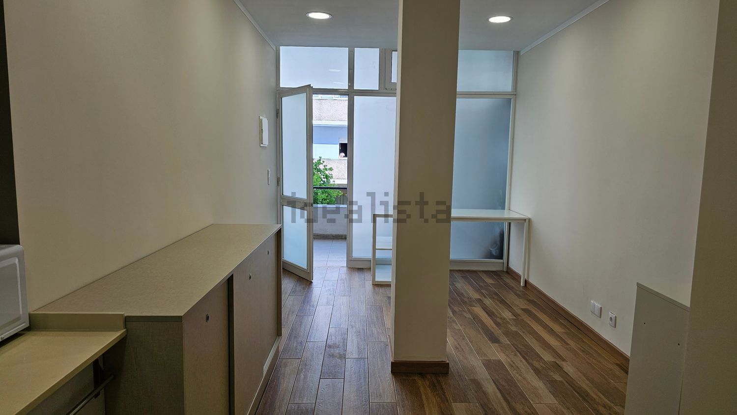 出租t0（单人公寓）在Avenida de São Teotónio s/n - 过道
