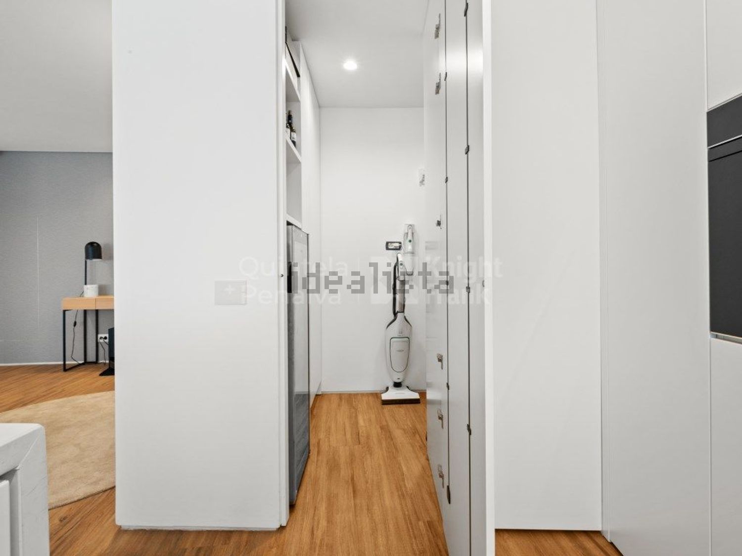 公寓 t3出售在Rua Professor Doutor Manuel Eugénio Machado Macedo, 8 - 仓库