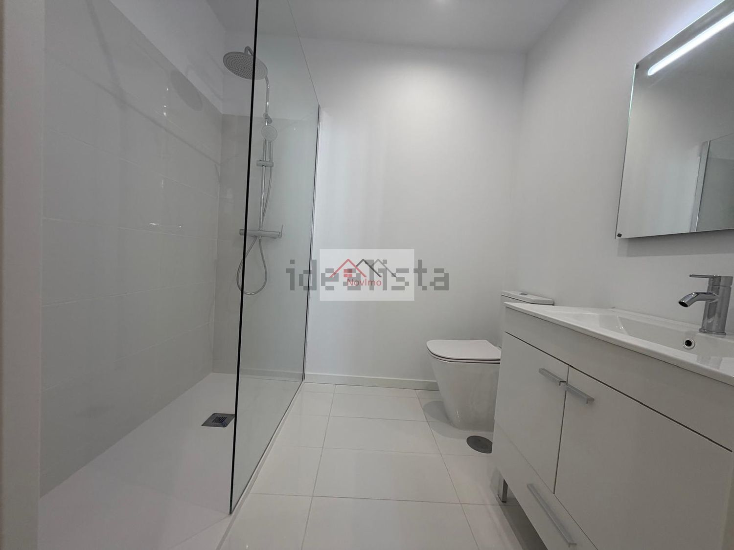 公寓 t3出售在 Vila Nova da Telha - 卫生间