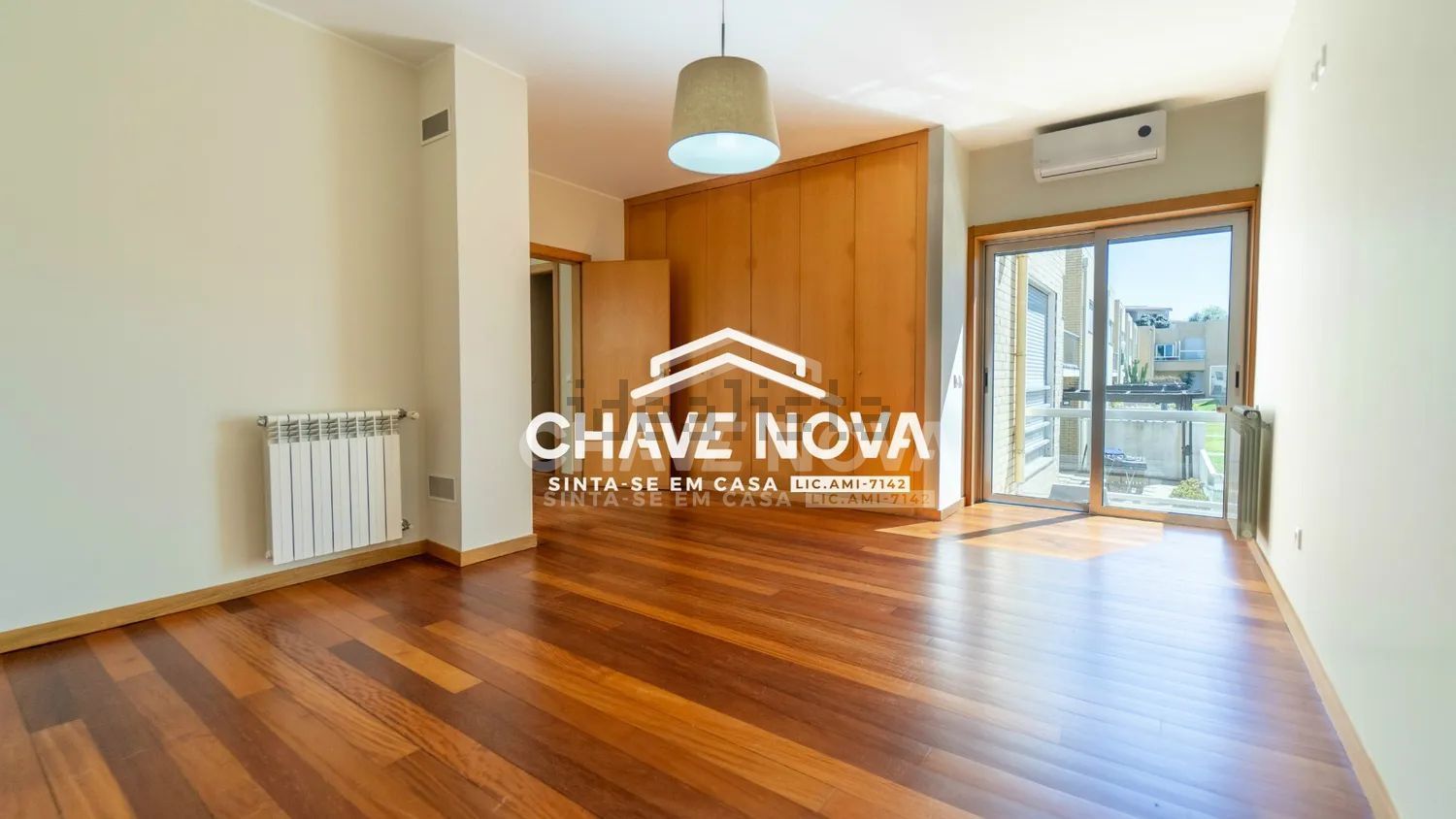 双拼别墅出售在 Rua s/n - 卧室