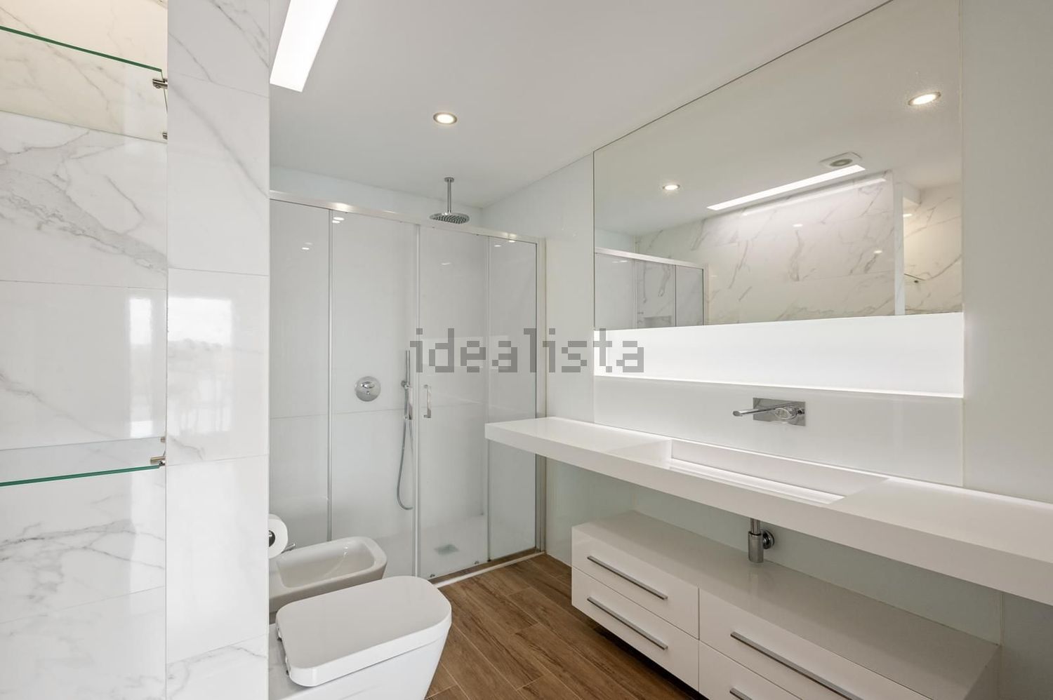 出租公寓 t2在 Bairro de Santa Teresinha - 卫生间