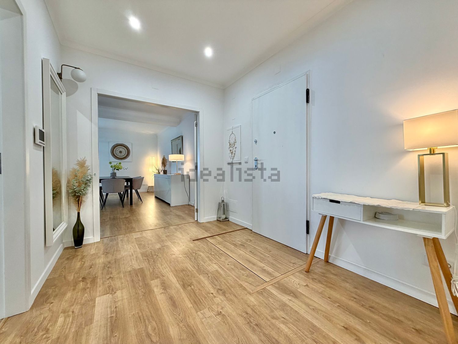 公寓 t4出售在Rua de São Sebastião, 19 - 前厅