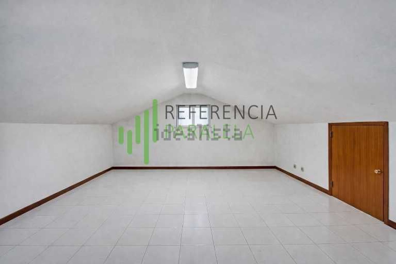 小楼房或别墅出售在 Vila Nova de Anha - 照片