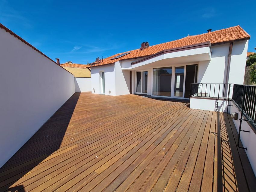 复式公寓出售在 Centro de São Mamede de Infesta - Laranjeiras