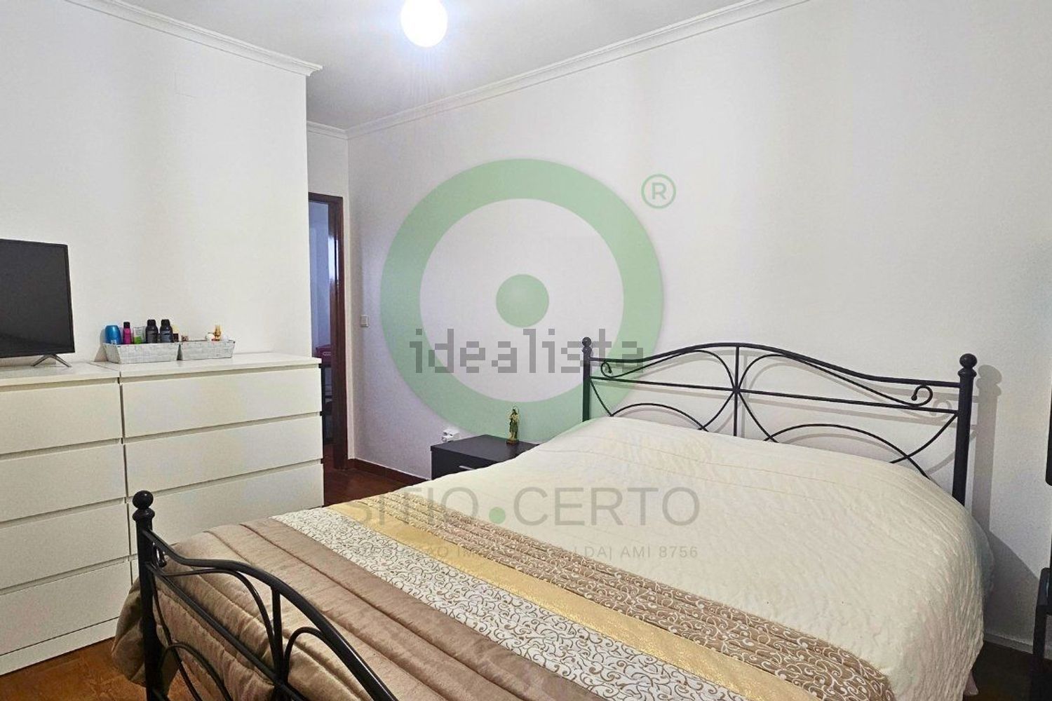 小楼房或独栋别墅出售在 Madalena e Samaiões - 卧室