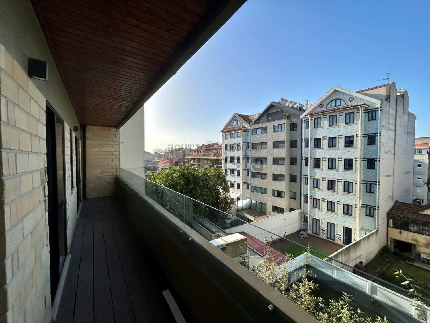 出租公寓 t3在 Cooperativa dos Arquitectos - Fonte da Moura - Pedra Verde - 阳台