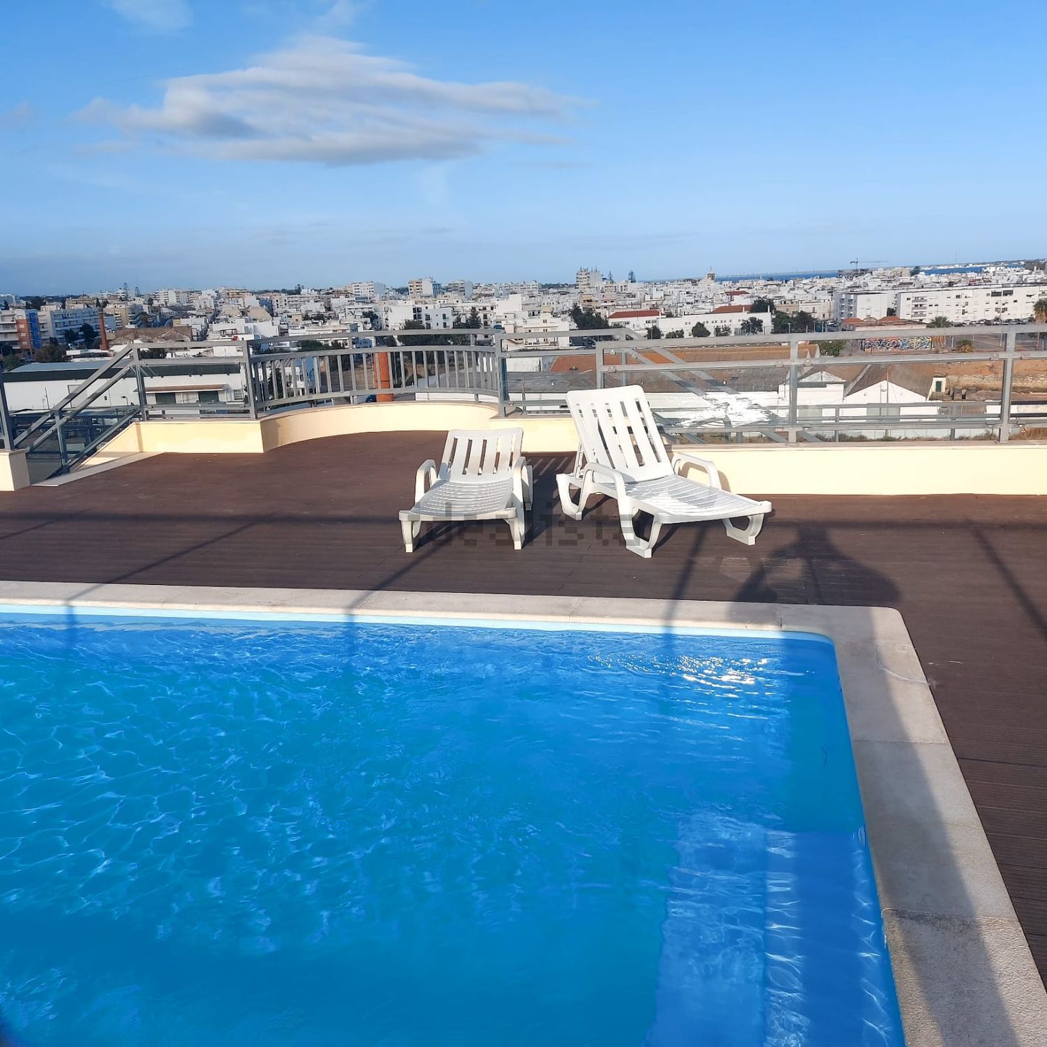 出租公寓 t3在Rua Custódio Domingos Pereira Neto, 7 - 游泳池