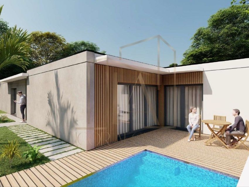 小楼房或独栋别墅出售在 Pinhal do General