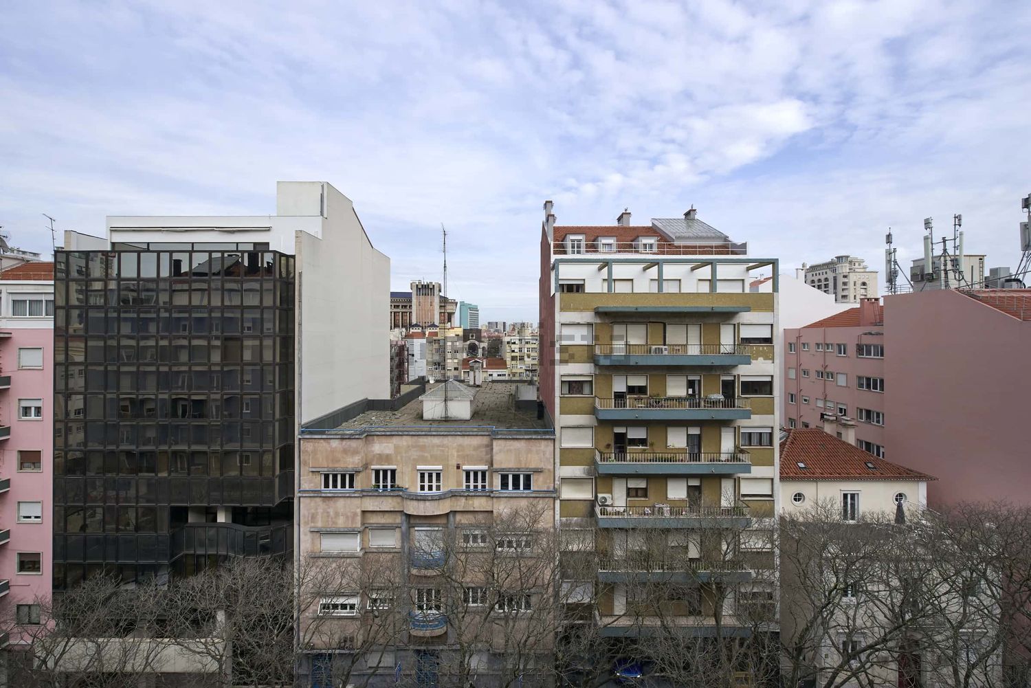 出租房间在Avenida Defensores de Chaves, 83 - 视线
