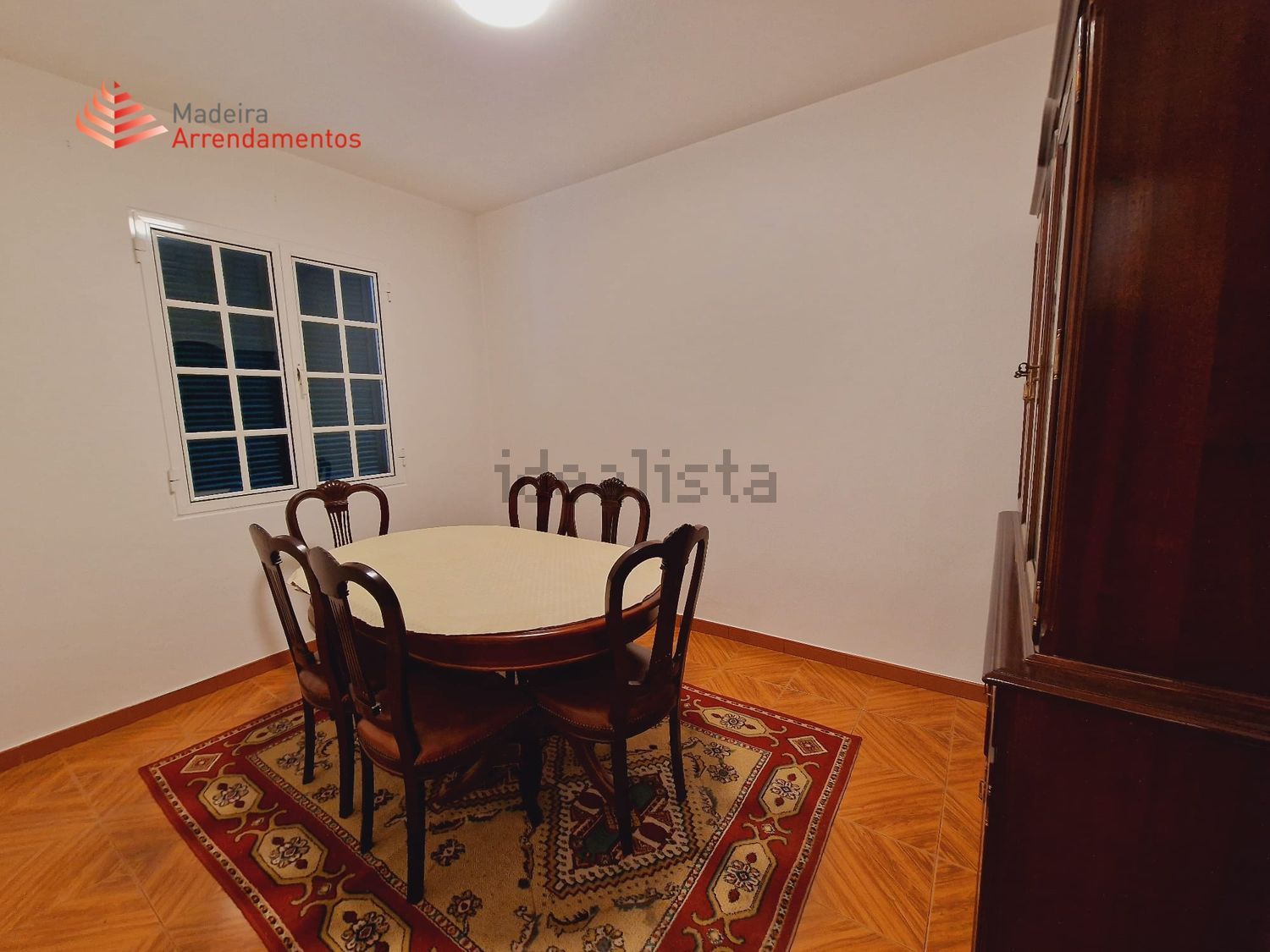出租小楼房或独栋别墅在 Santa Maria Maior - 客厅