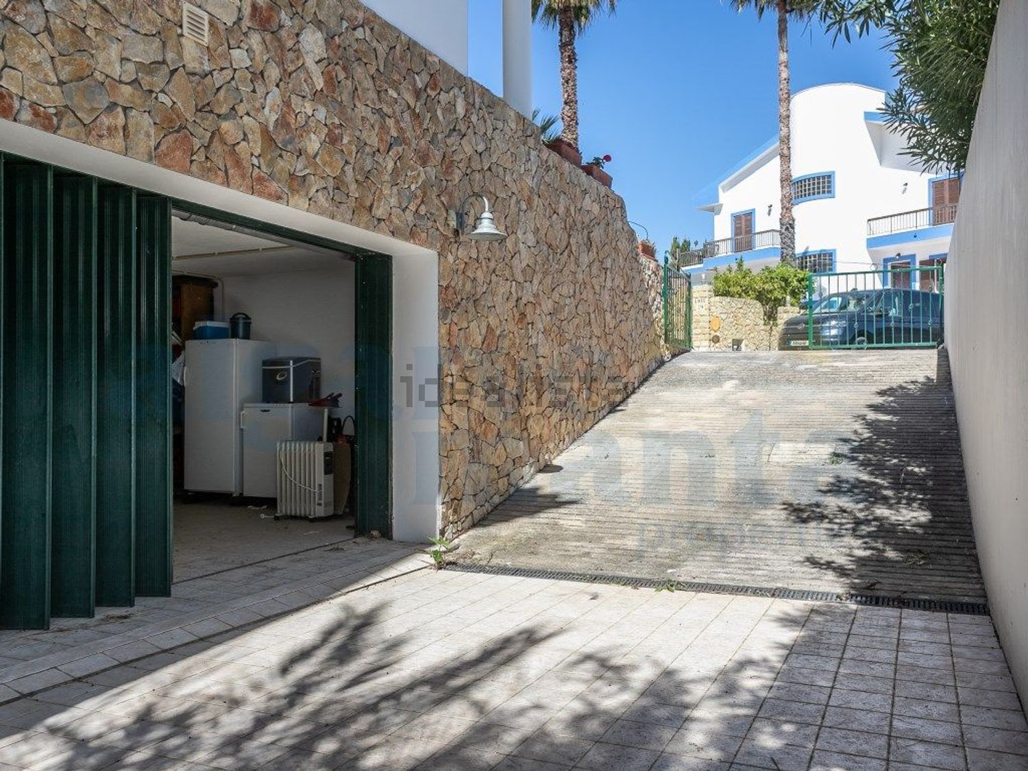 小楼房或独栋别墅出售在 Urbanização Quinta do Sobral - 外立面