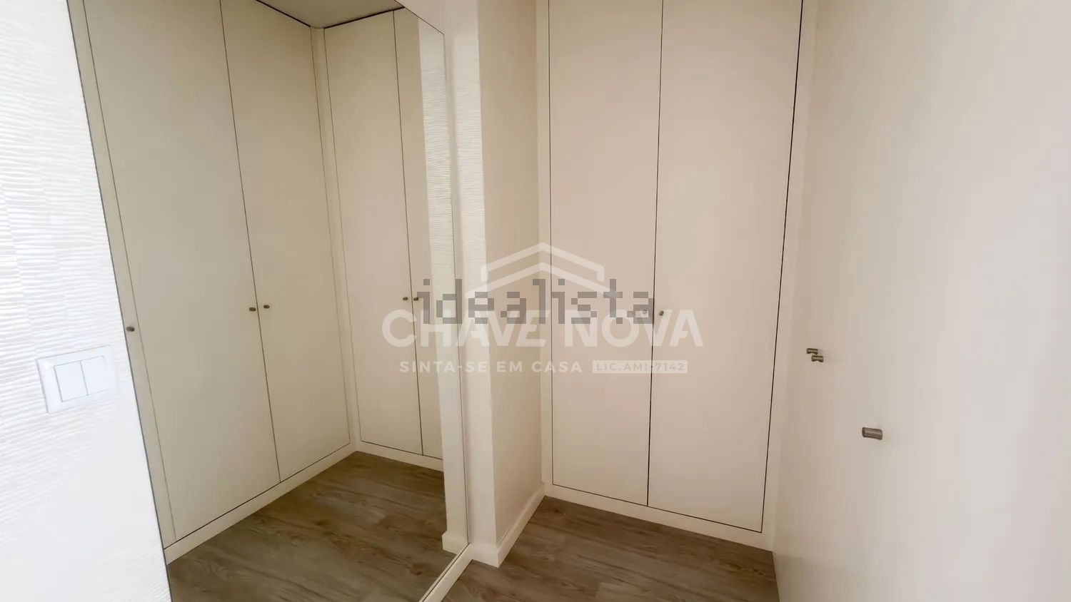 公寓 t4出售在Rua Padre Iria Carvalhal - 卧室