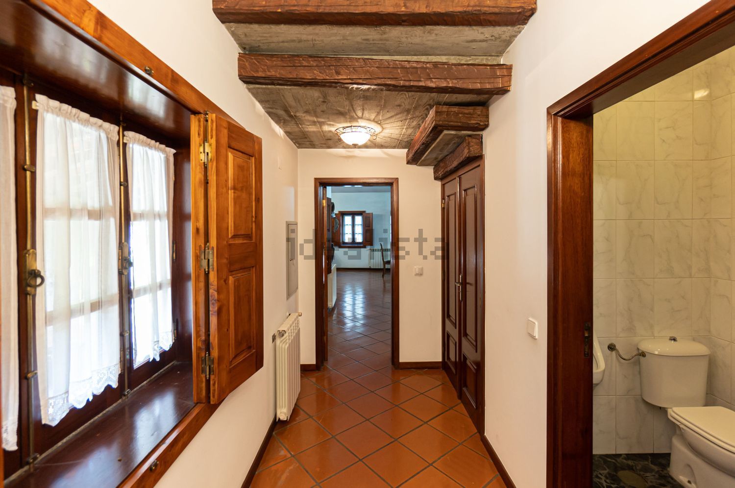 小楼房或独栋别墅出售在Rua Guerra Junqueiro - 过道