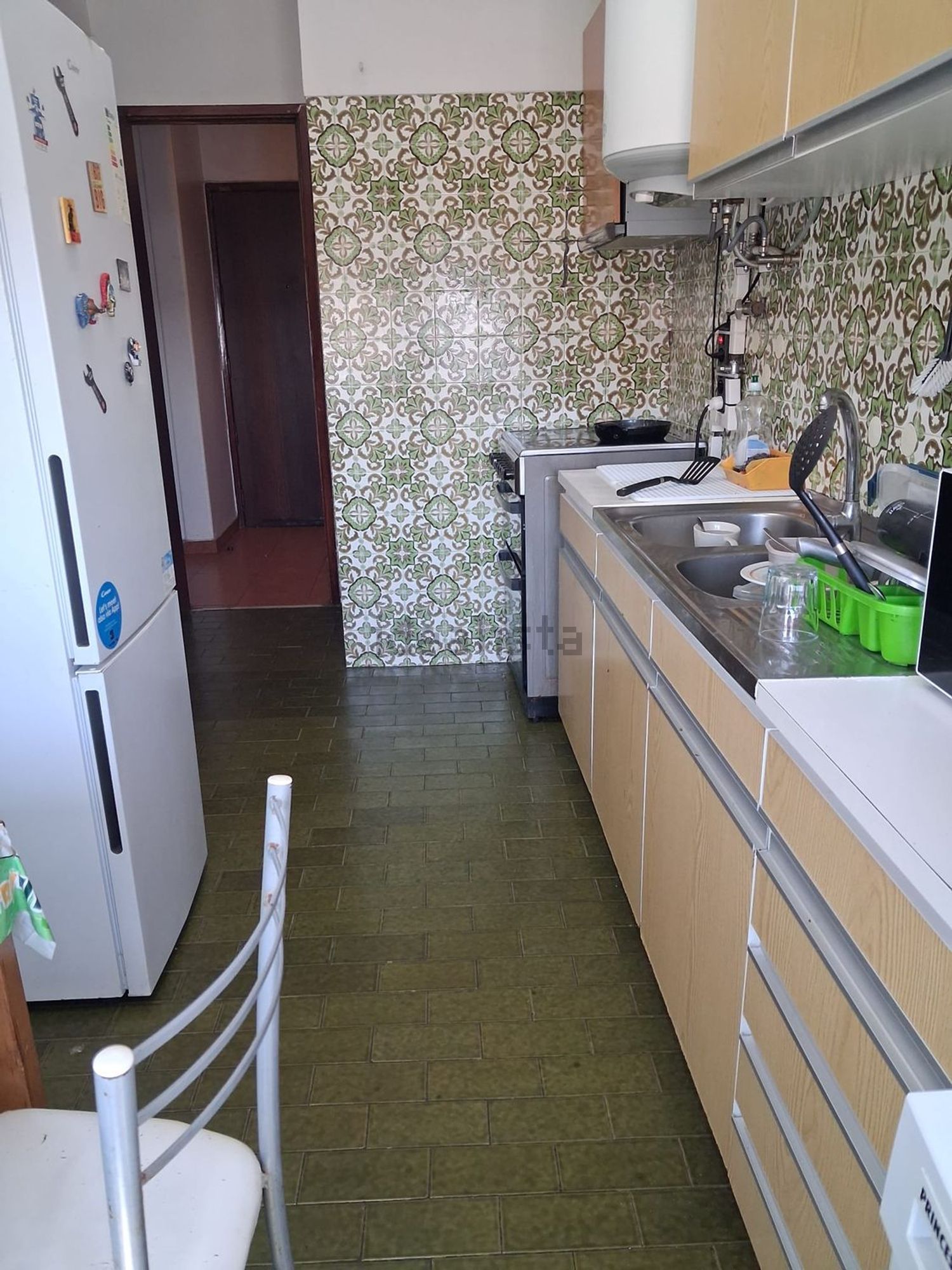 出租房间在Rua Fernando Pessoa, 3 - 厨房