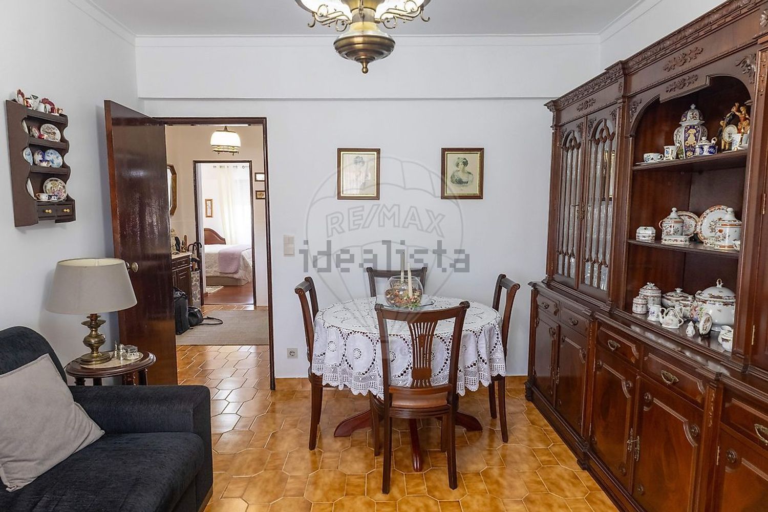 公寓 t2出售在Rua António Sacramento - 客厅
