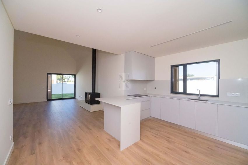 联排别墅出售在Rua das Cardosas