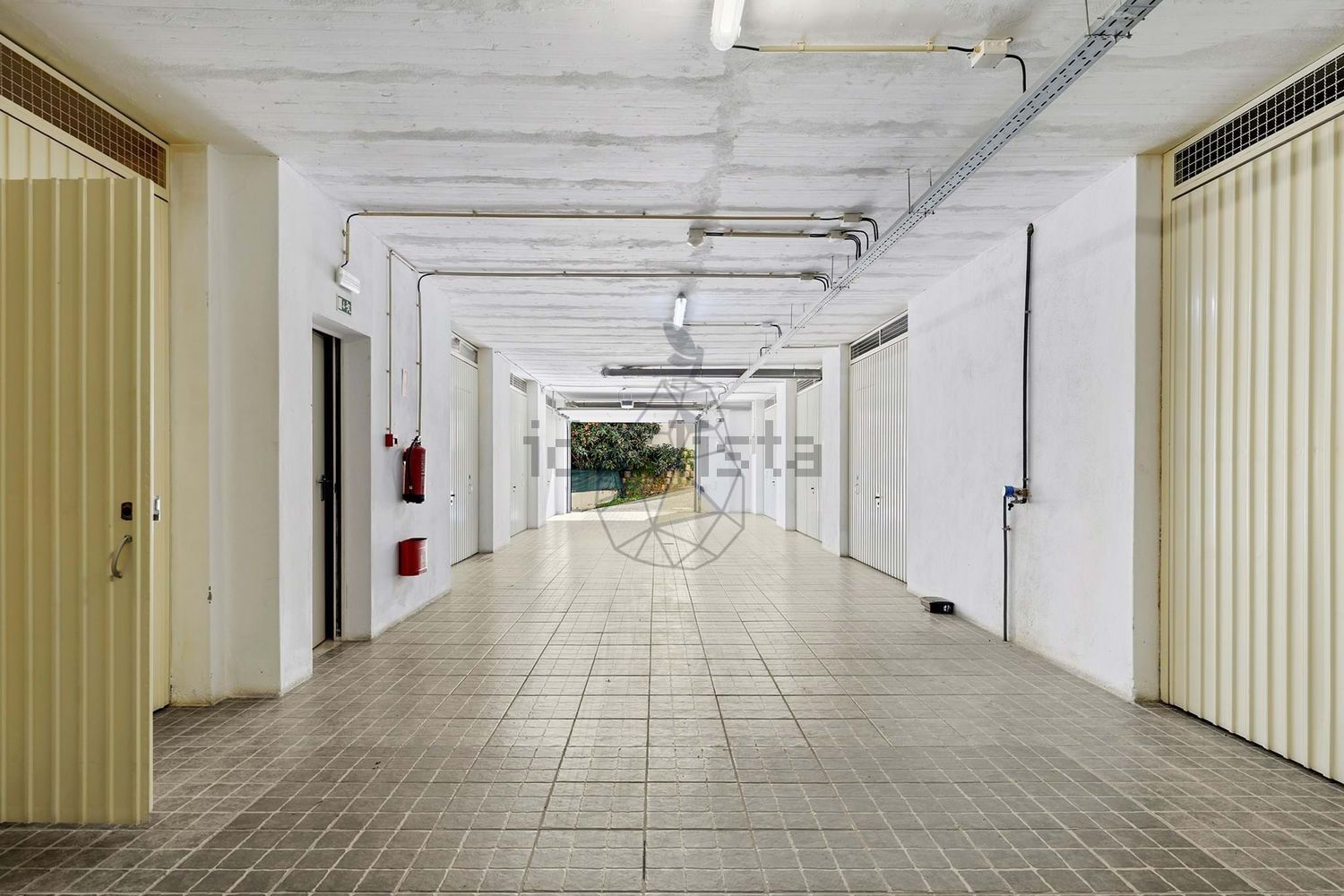 公寓 t2出售在Rua do Lago - 停车位