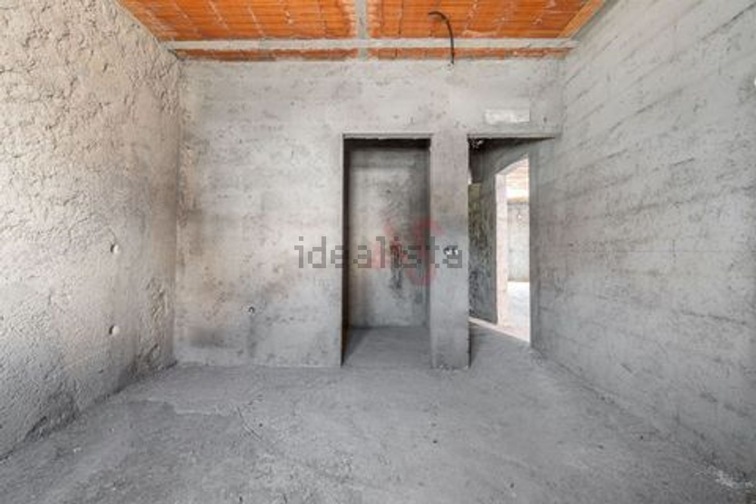 小楼房或独栋别墅出售在 Vila Nova do Campo - 过道