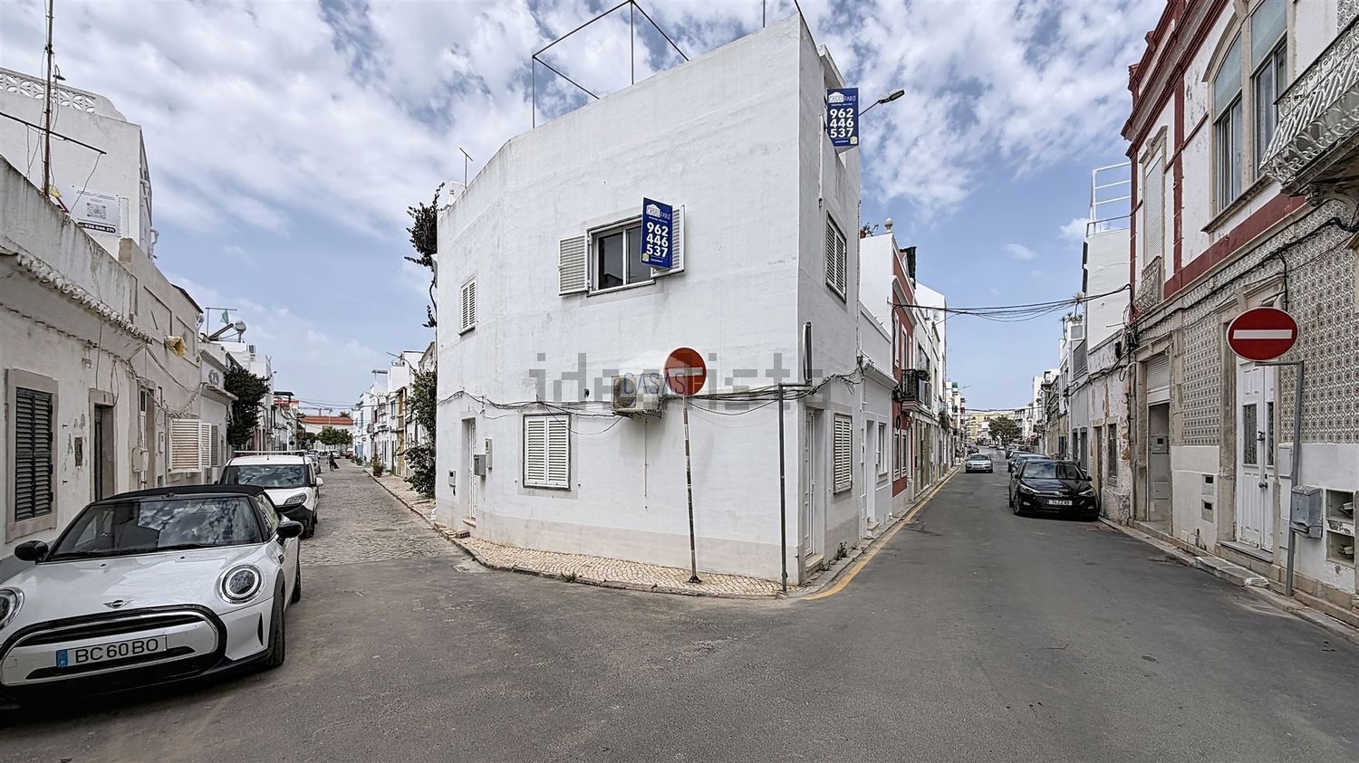 小楼房或独栋别墅出售在Rua Almirante Reis, 1 - 视线