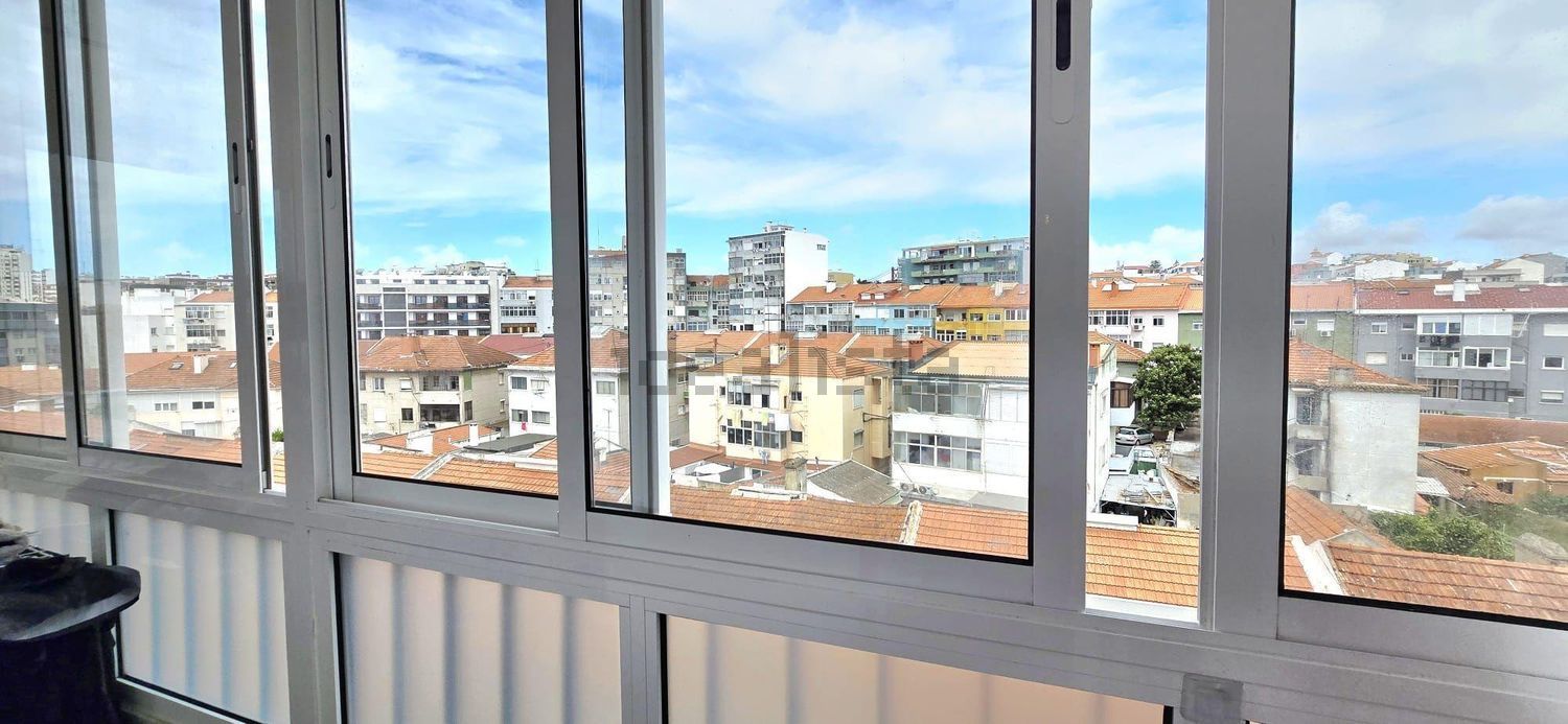 出租公寓 t3在Rua Dom Francisco Xavier de Noronha, 15 - 阳台