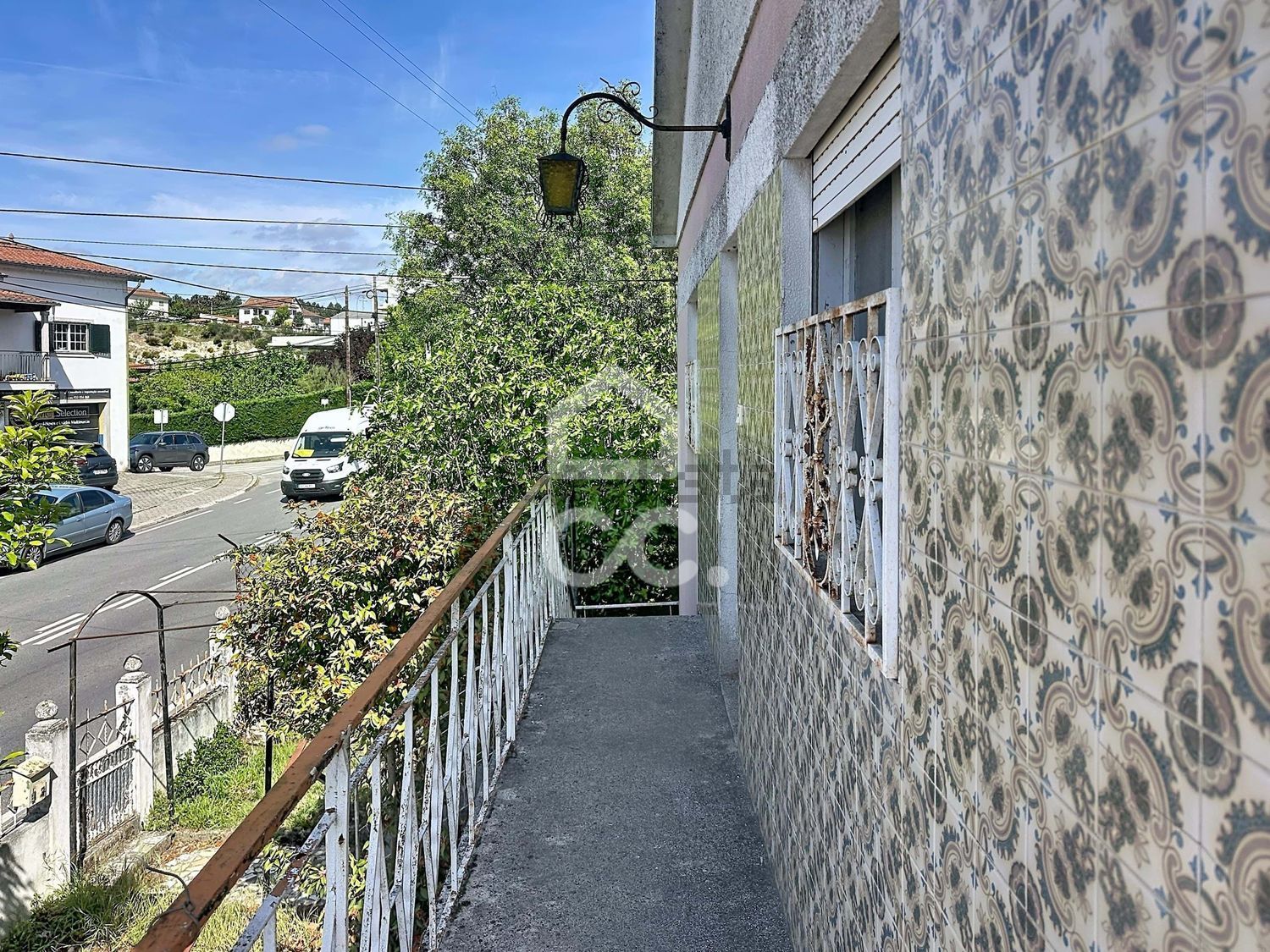 小楼房或独栋别墅出售在 Santa Maria Maior - 阳台