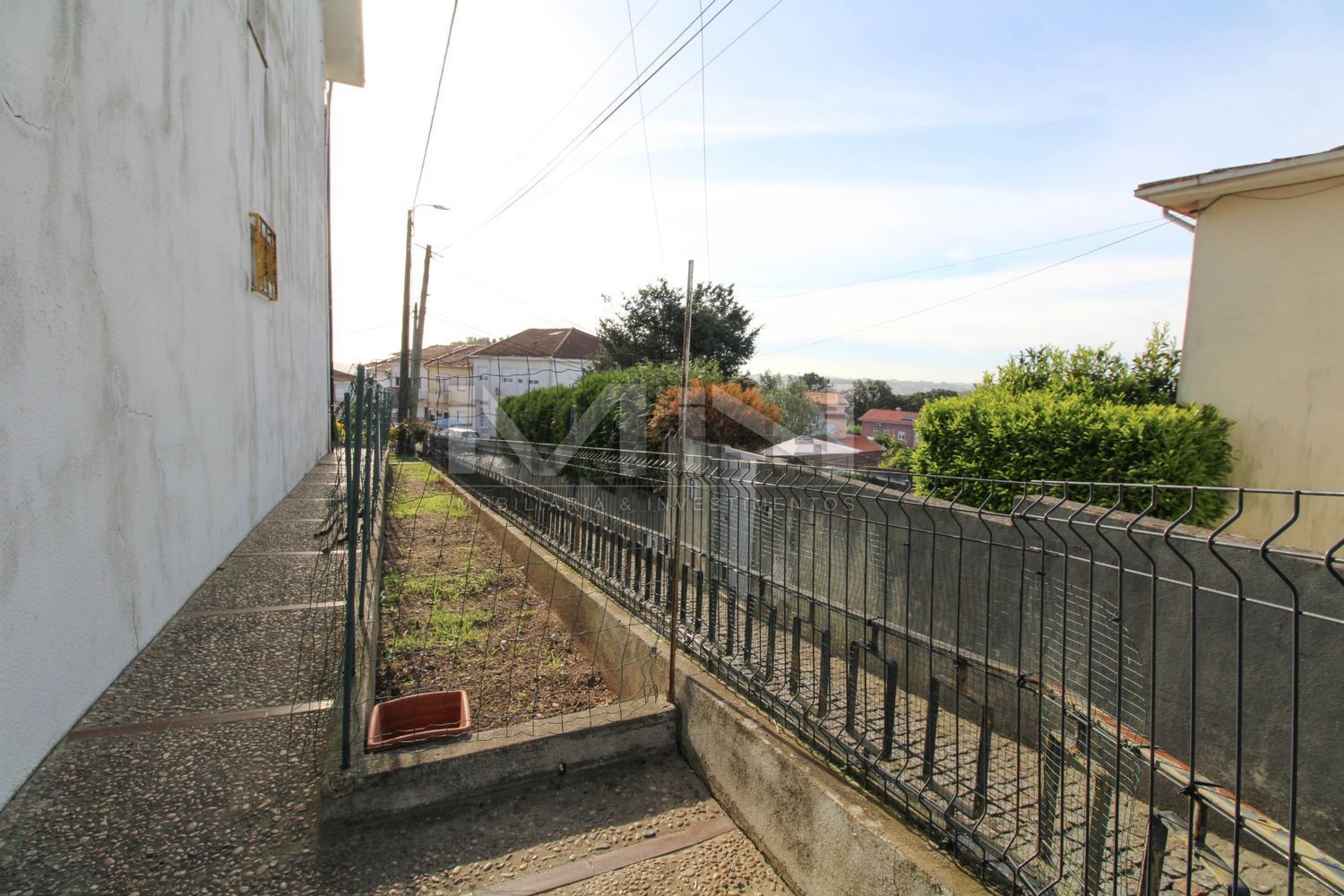 小楼房或独栋别墅出售在Rua da Igreja, 47 - 阳台