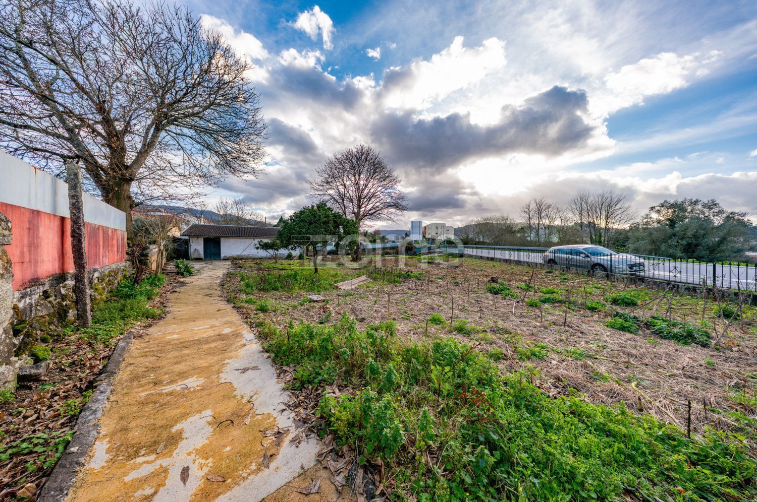 双拼别墅出售在Rua de Fonte Cova, 948 - 花园