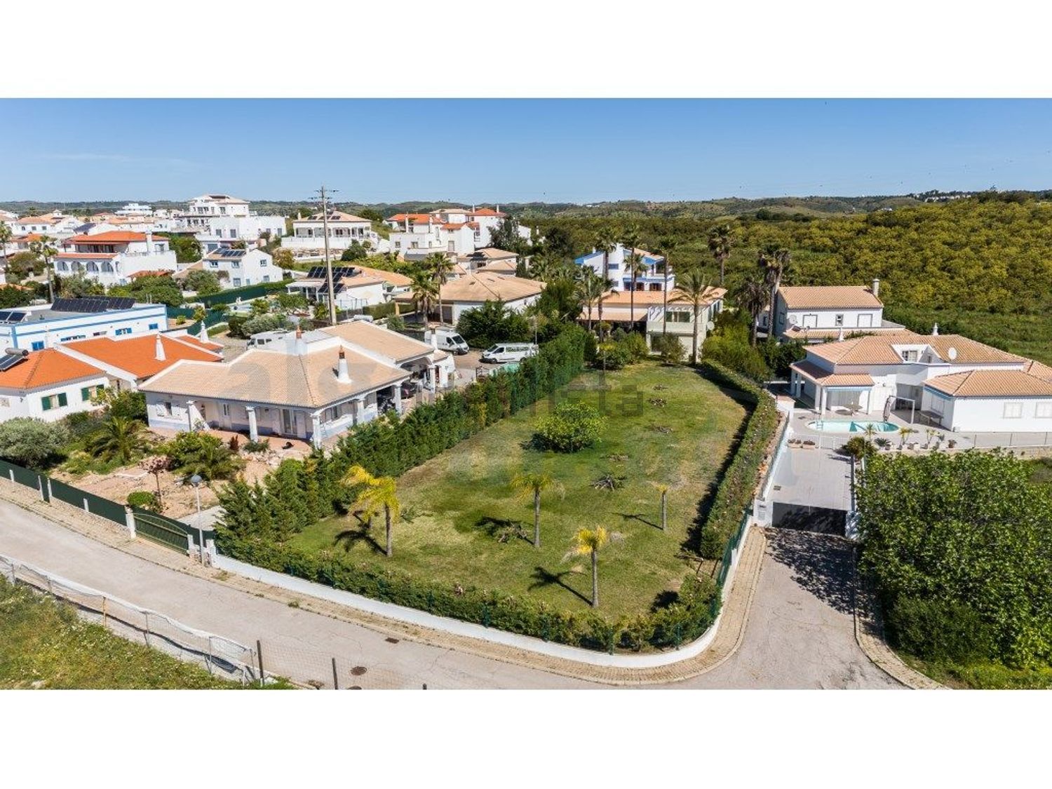小楼房或独栋别墅出售在 Urbanização Quinta do Sobral - 游泳池