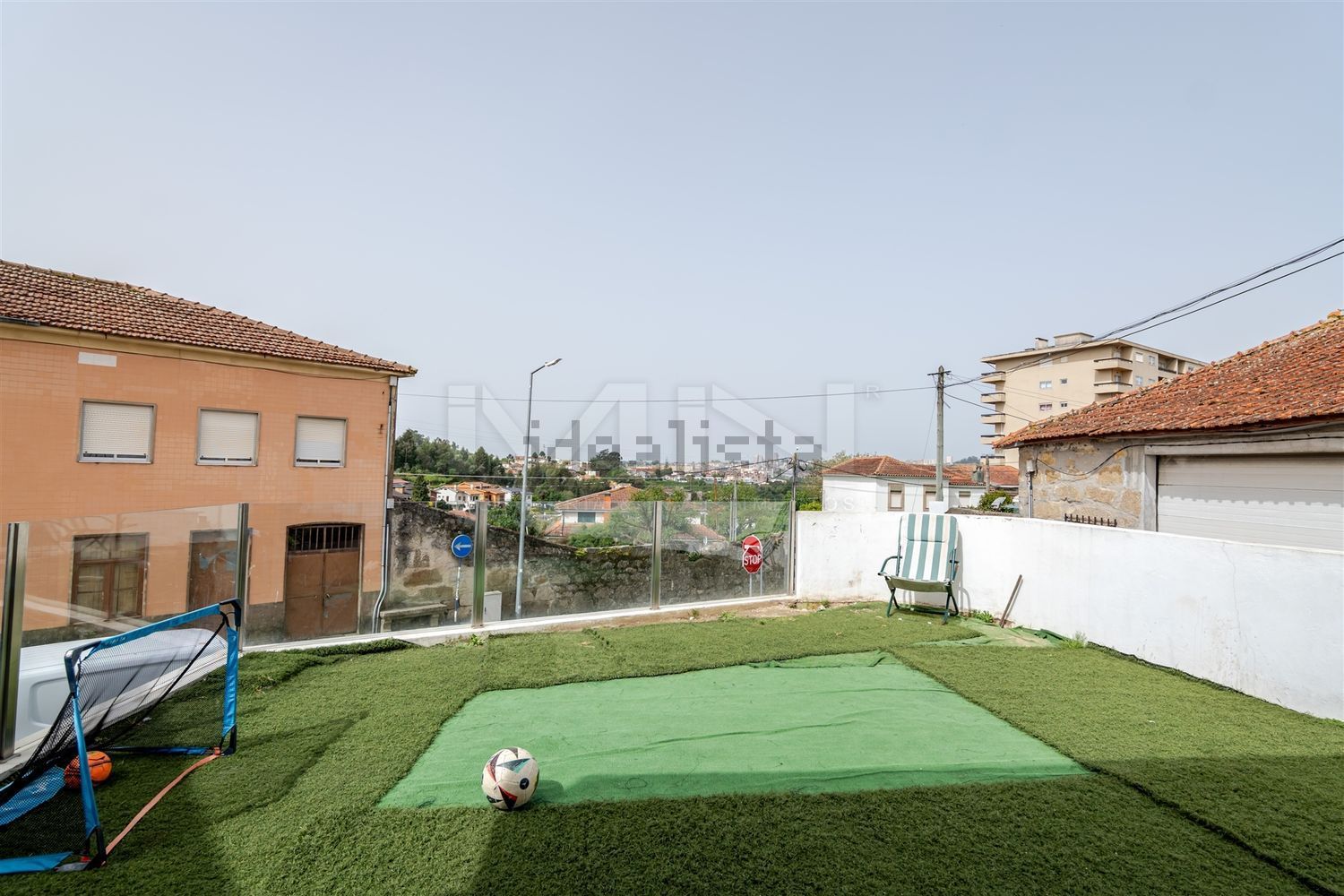 小楼房或独栋别墅出售在Rua Luis de Camões, 1121 - 花园
