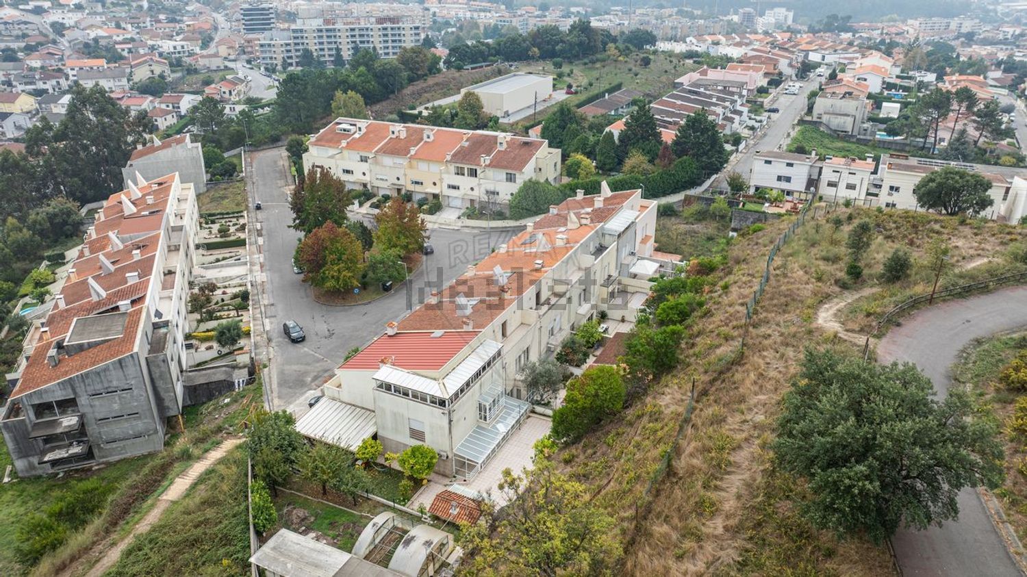 联排别墅出售在Rua do Monte da Coutada, 9 - 照片
