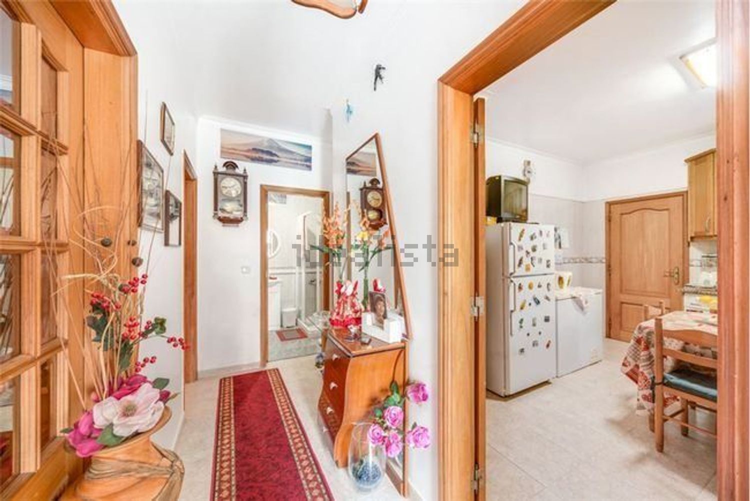 小楼房或独栋别墅出售在 Pombais - Patameiras - 过道