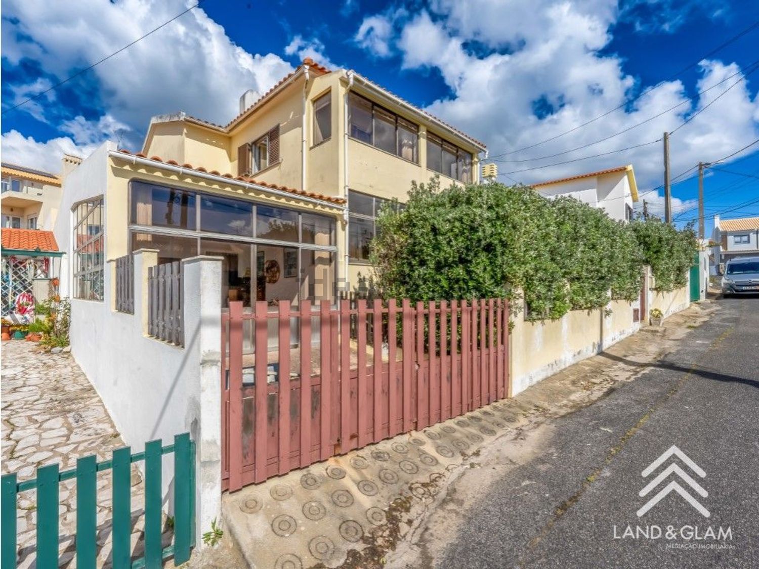 小楼房或独栋别墅出售在Rua da Figueira - 外立面