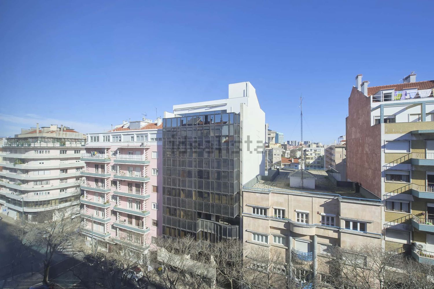 出租房间在Avenida Defensores de Chaves, 83 - 视线