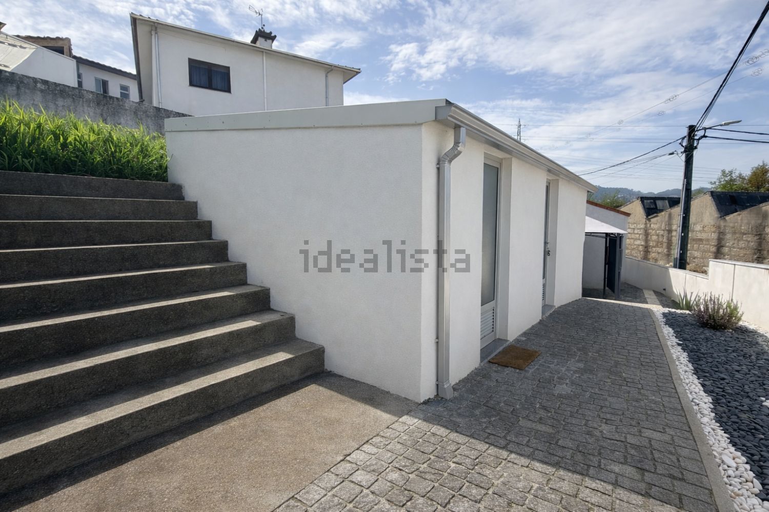 小楼房或独栋别墅出售在 Vila Nova do Campo - 详情