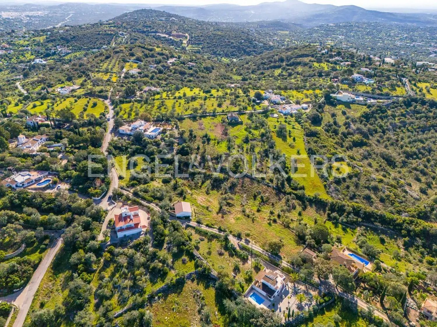 小楼房或独栋别墅出售在 Santa bárbara de nexe - 视线