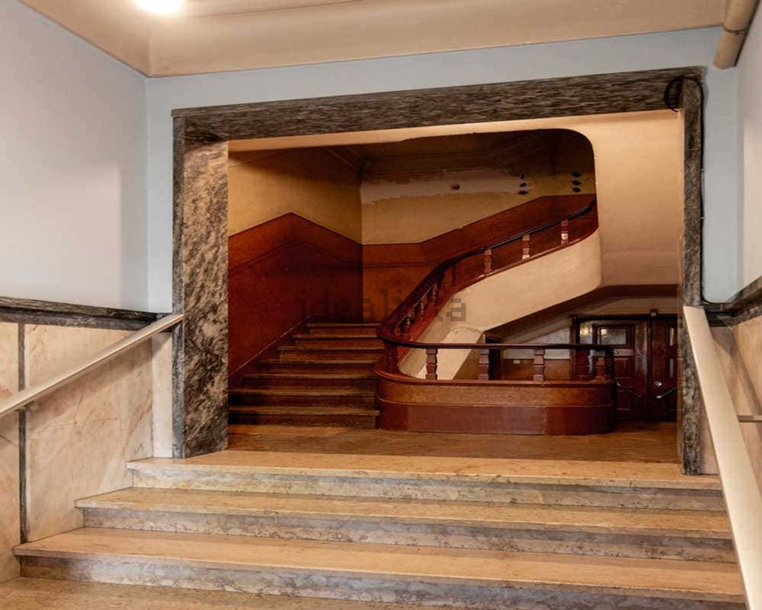 出租房间在Avenida da Igreja, 10 - 详情