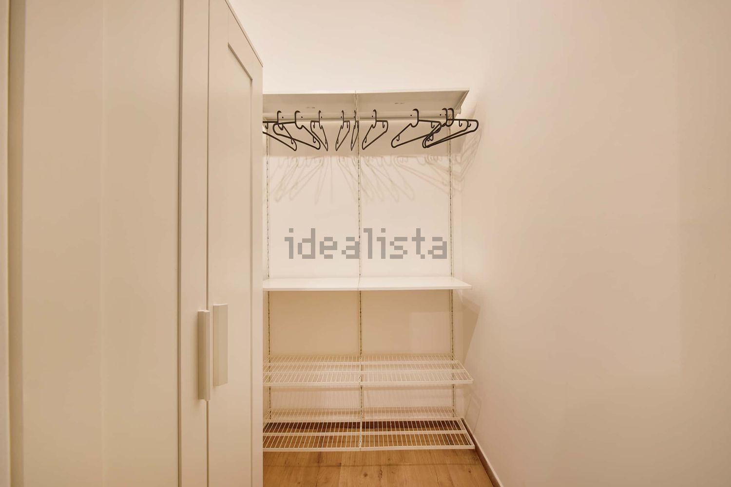 出租公寓 t1在Avenida António Augusto de Aguiar, 11 - 试衣间