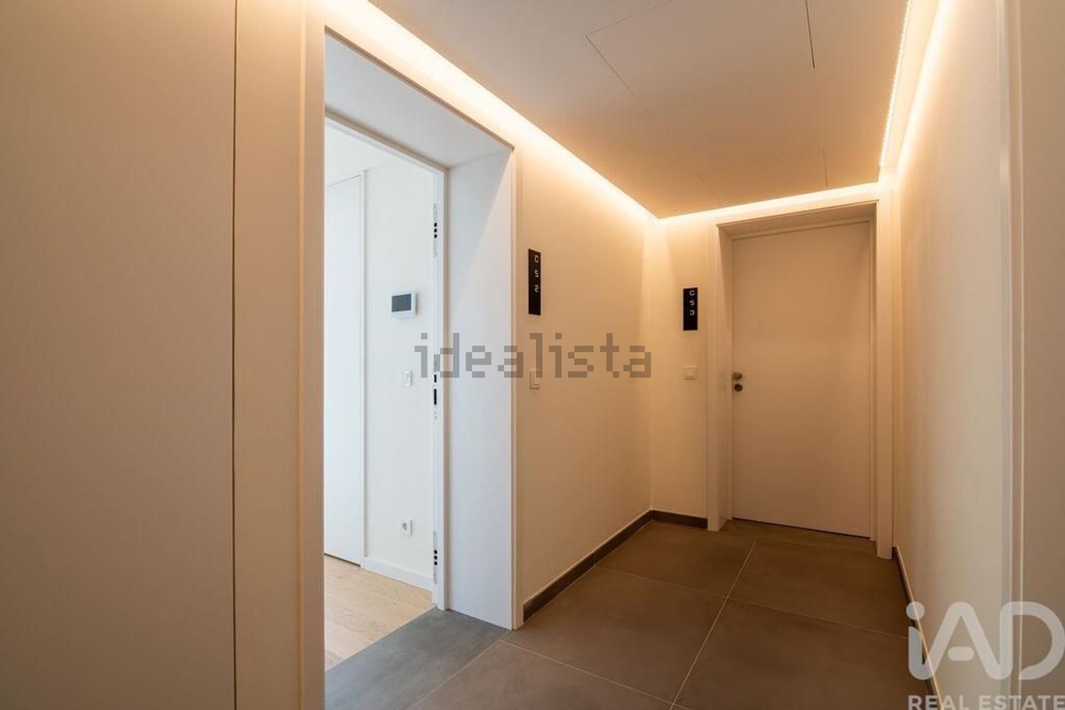 公寓 t1出售在 Campo Pequeno - 过道