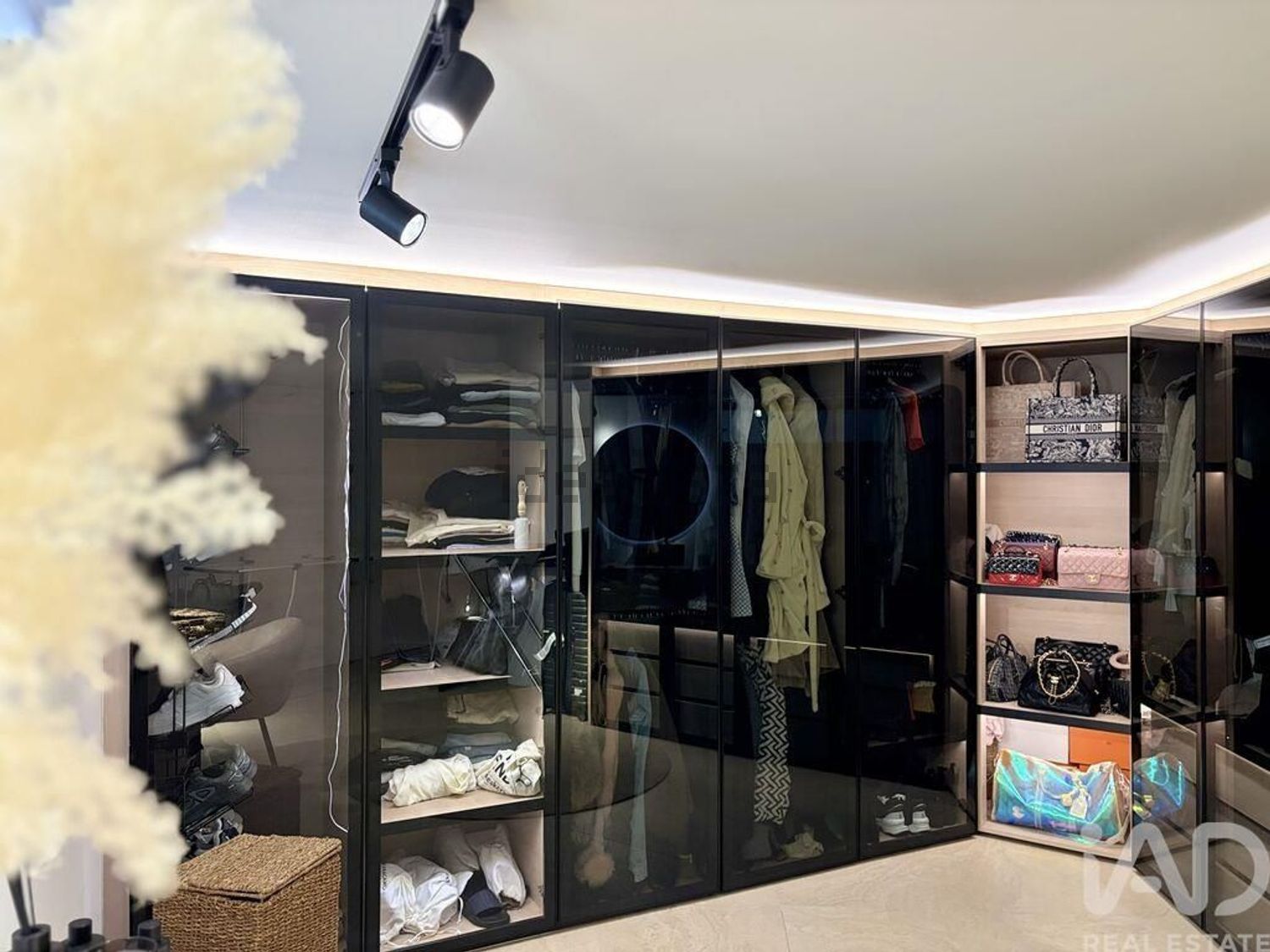 小楼房或独栋别墅出售在 Barca do Lago - Eden - Planalto - 试衣间