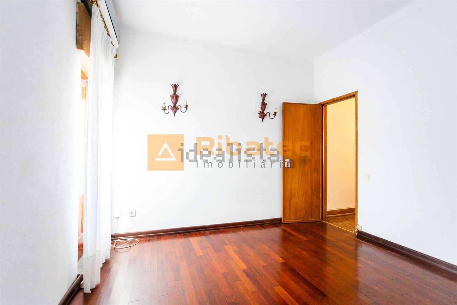 小楼房或独栋别墅出售在Rua de Santo Isidro, 33 - 卧室