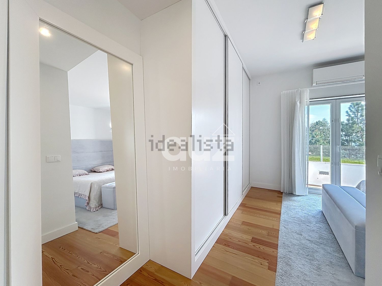 小楼房或独栋别墅出售在Rua Vale da Loira s/n - 卧室