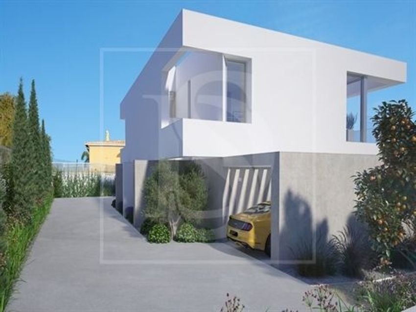 小楼房或独栋别墅出售在 Praia da Luz