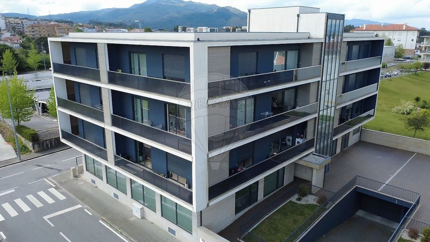 公寓 t3出售在Rua Mercedes de Castro Feijó