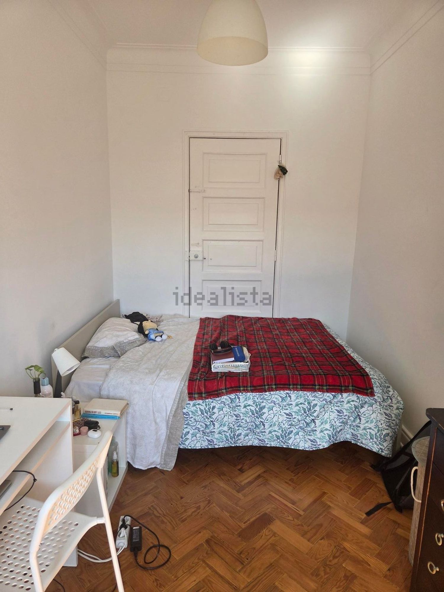 出租房间在Rua Portugal Durão, 50 - 卧室