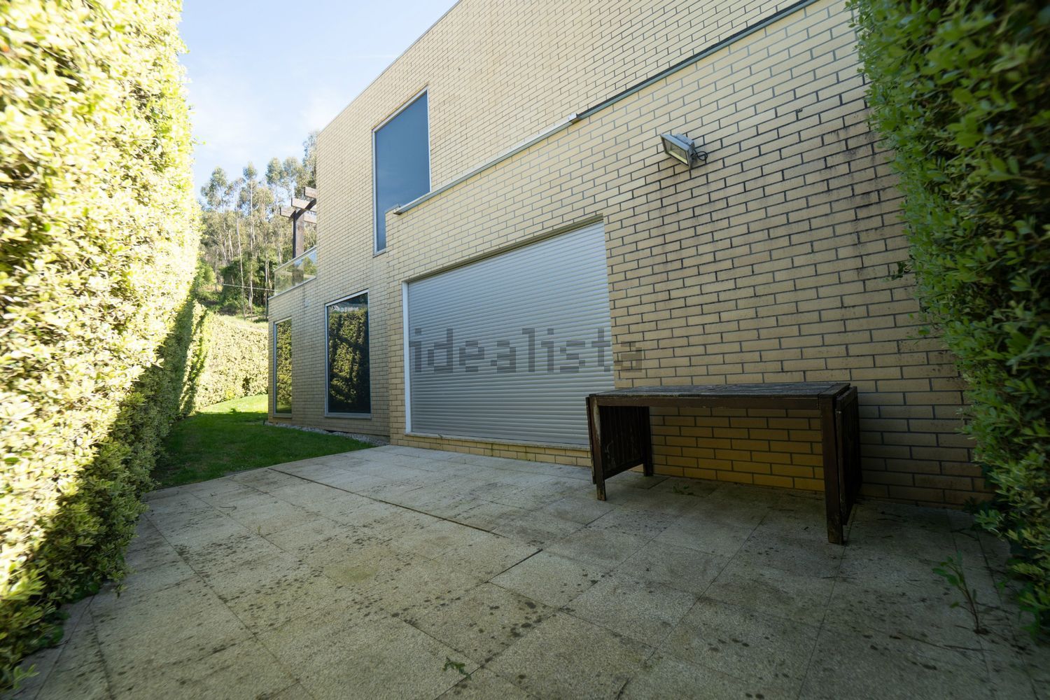 双拼别墅出售在 Serzedo e Perosinho - 外立面