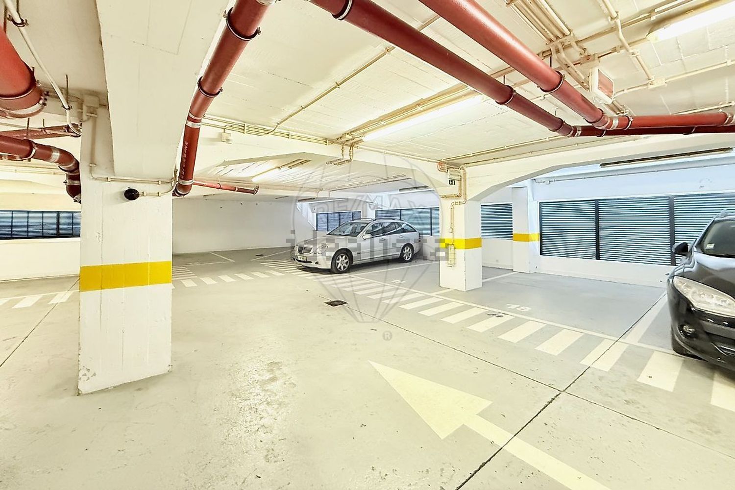 出租公寓 t3在Avenida Almirante Reis - 停车位