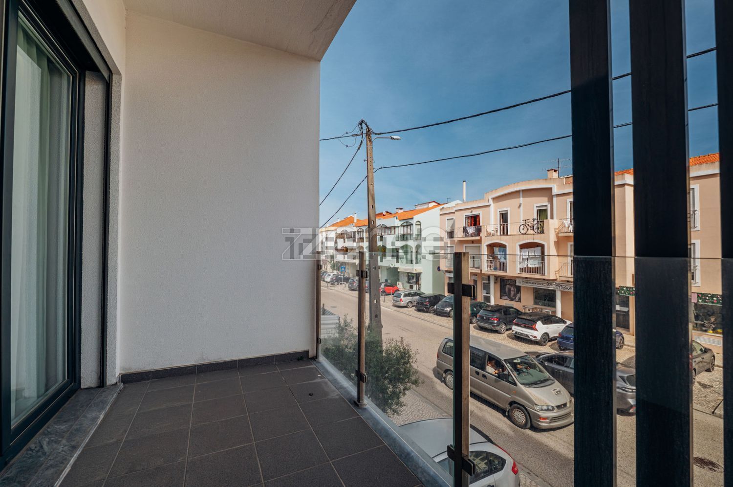 公寓 t2出售在Avenida Padre António Pereira de Almeida s/n - 门廊