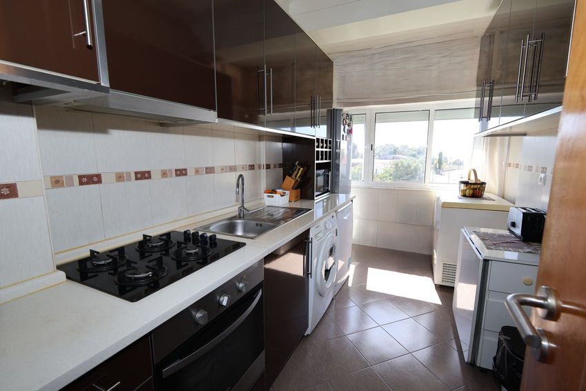 公寓 t2出售在Rua Dom Tomás de Melo Breyner