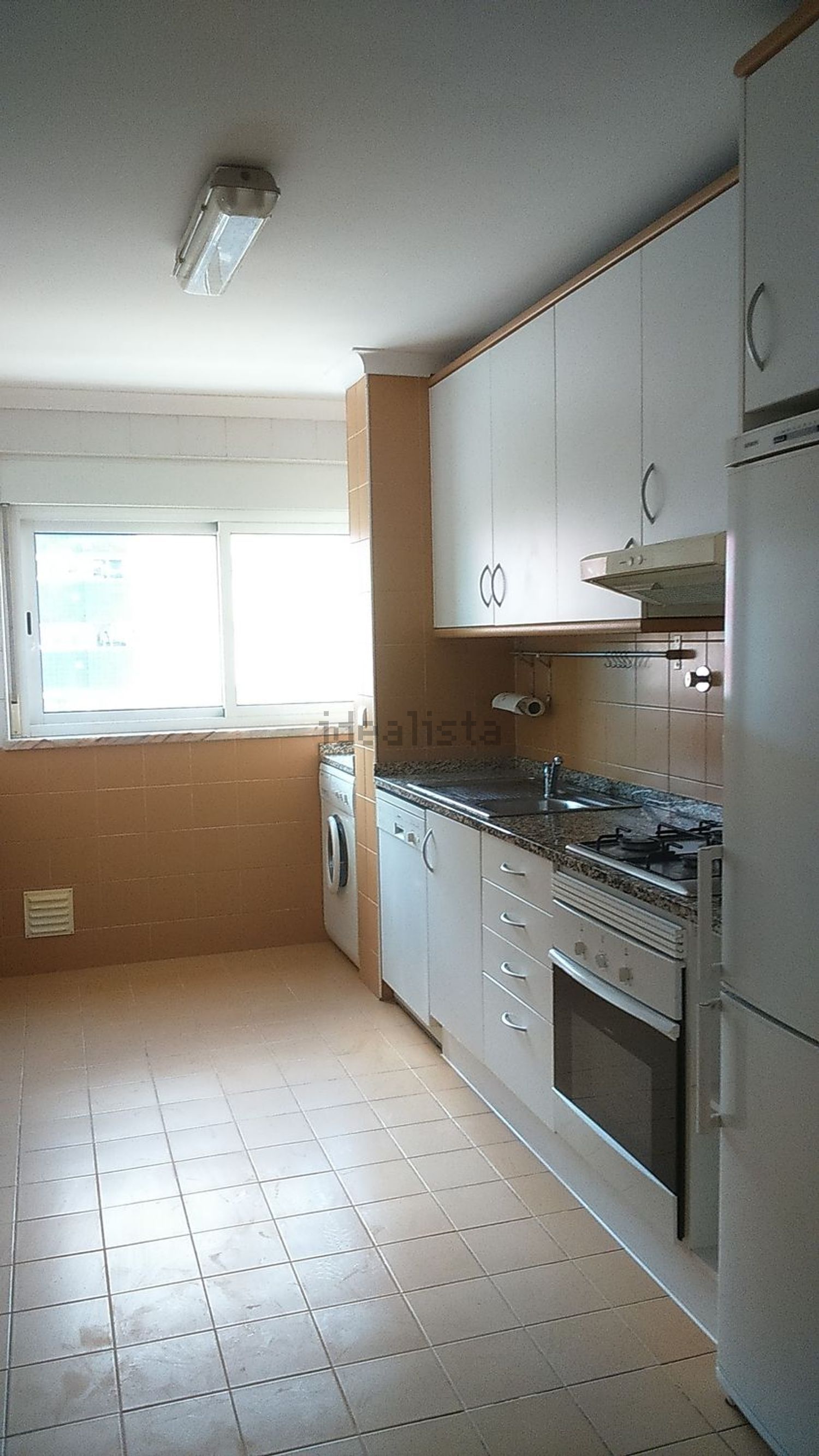 公寓 t1出售在Avenida Marechal Francisco da Costa Gomes, 44 - 厨房