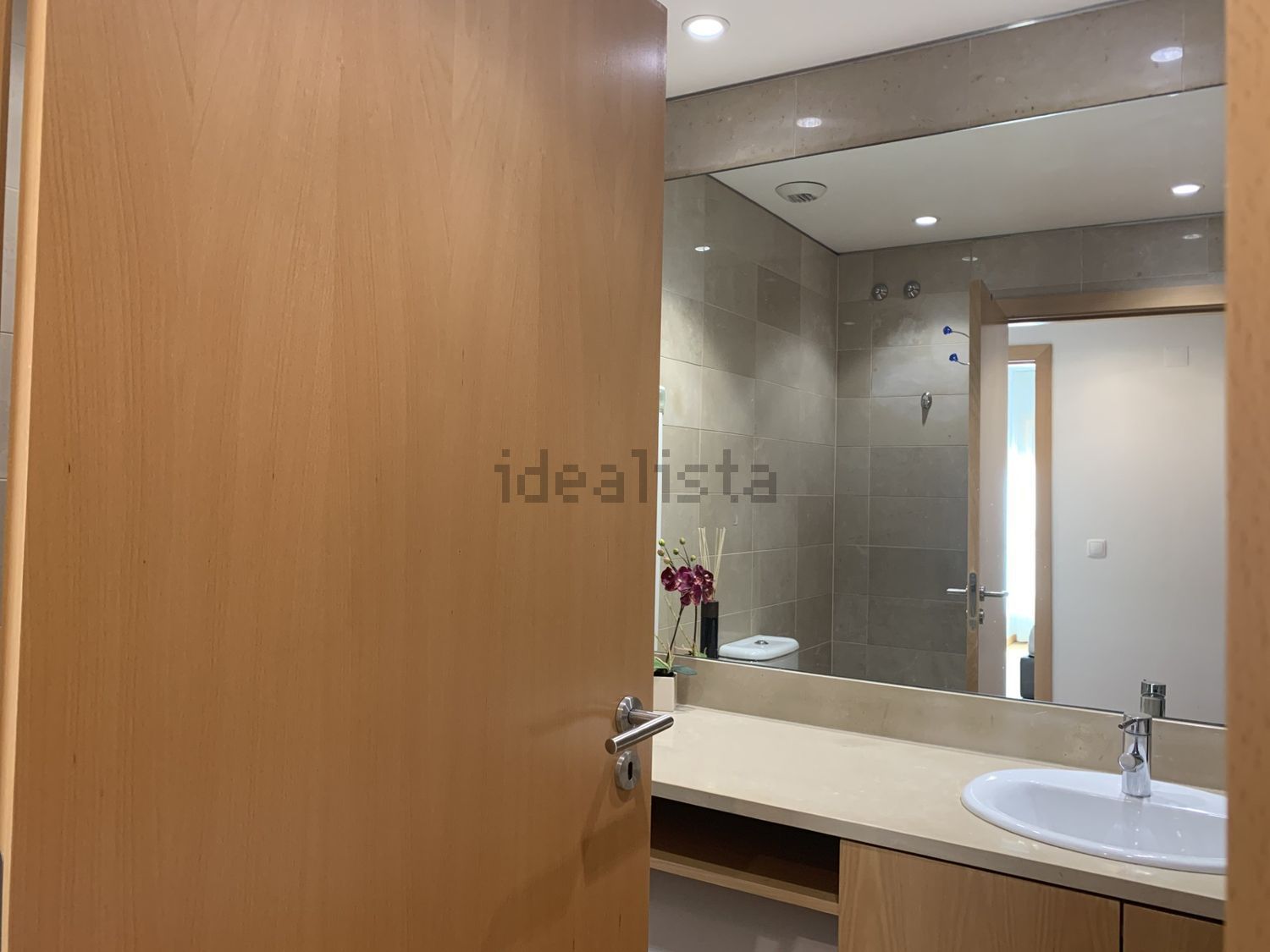 出租公寓 t1在Avenida Dom João II, 57 - 卫生间